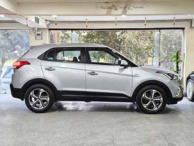 
								Hyundai CRETA full									